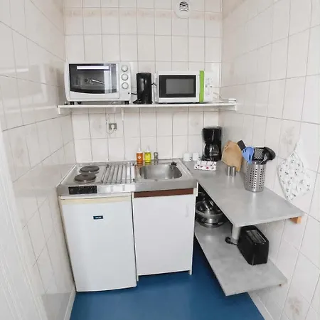 Elegant T2 Proche Thermes, Parc Et Casino Daire *